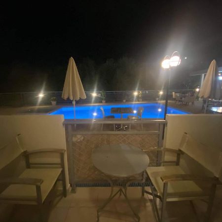 Hotel Emilia Закинтос Екстериор снимка