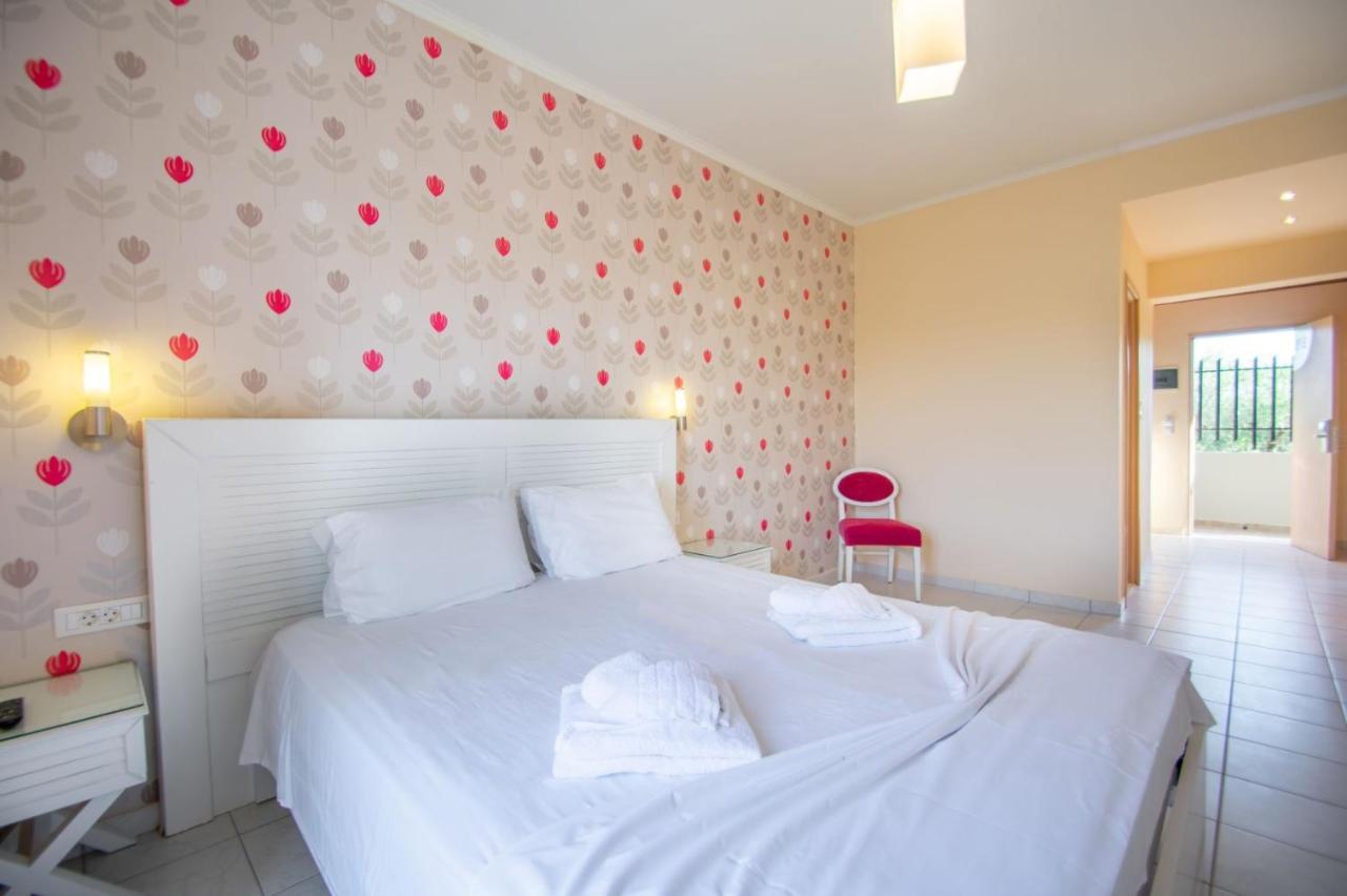Hotel Emilia Закинтос Екстериор снимка