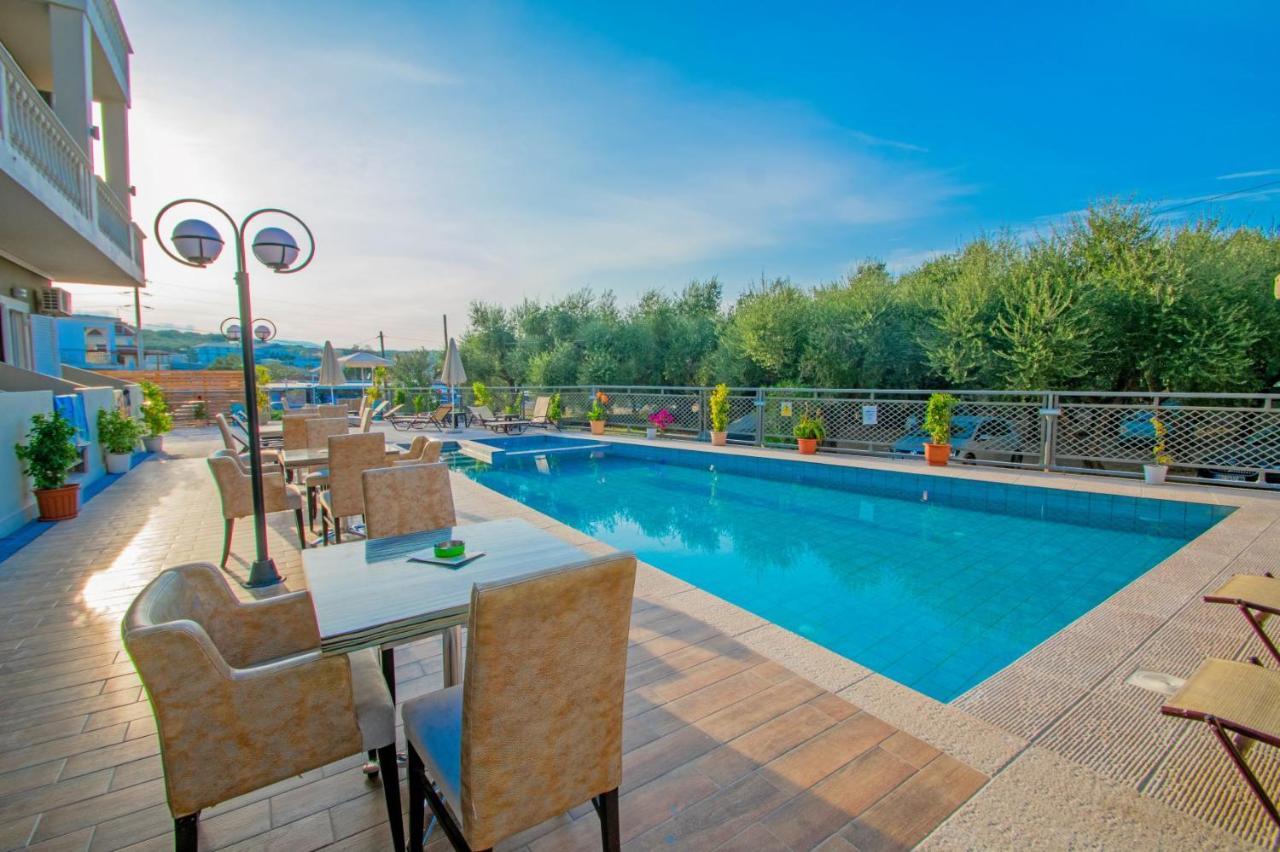 Hotel Emilia Закинтос Екстериор снимка