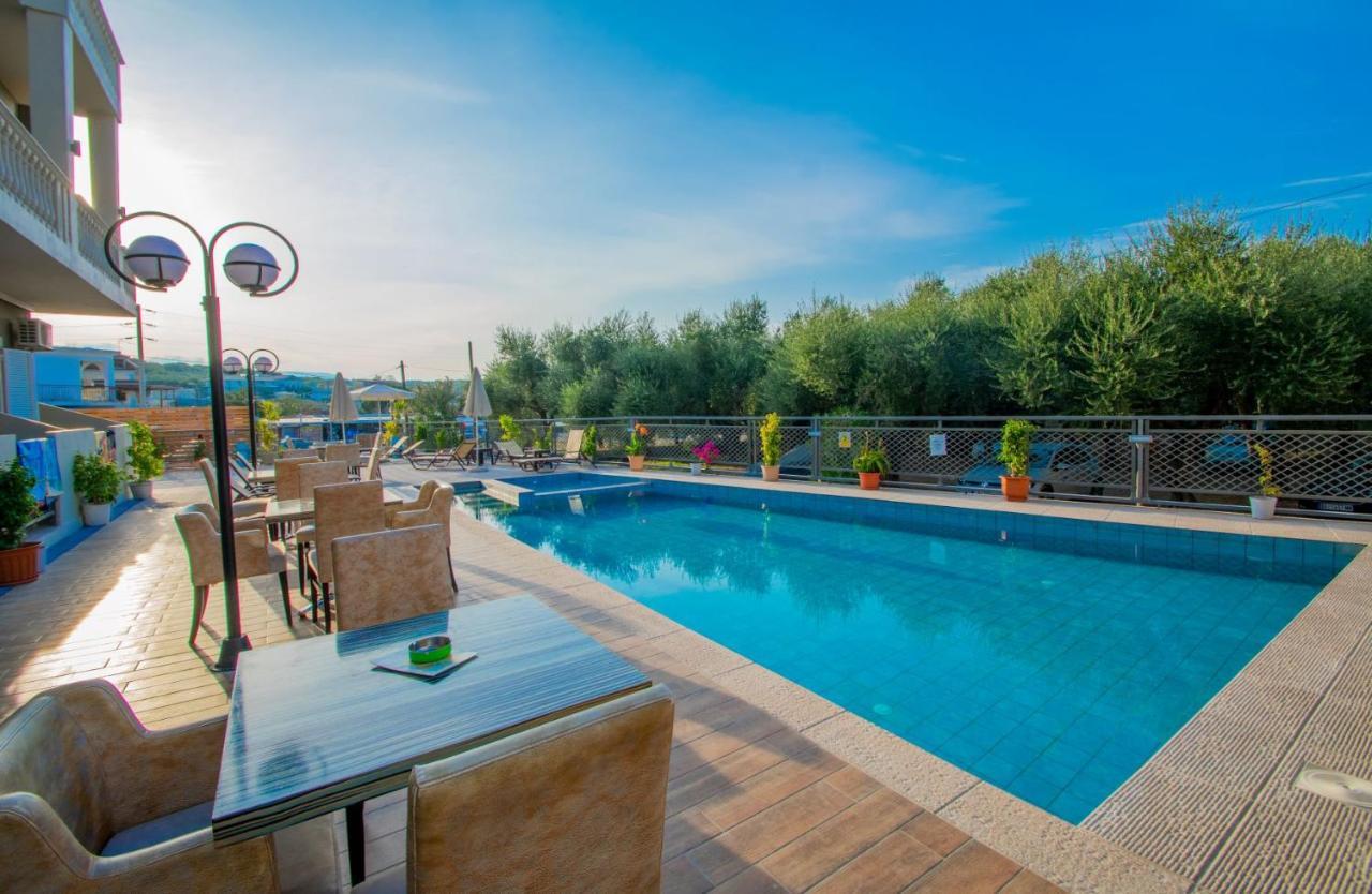 Hotel Emilia Закинтос Екстериор снимка