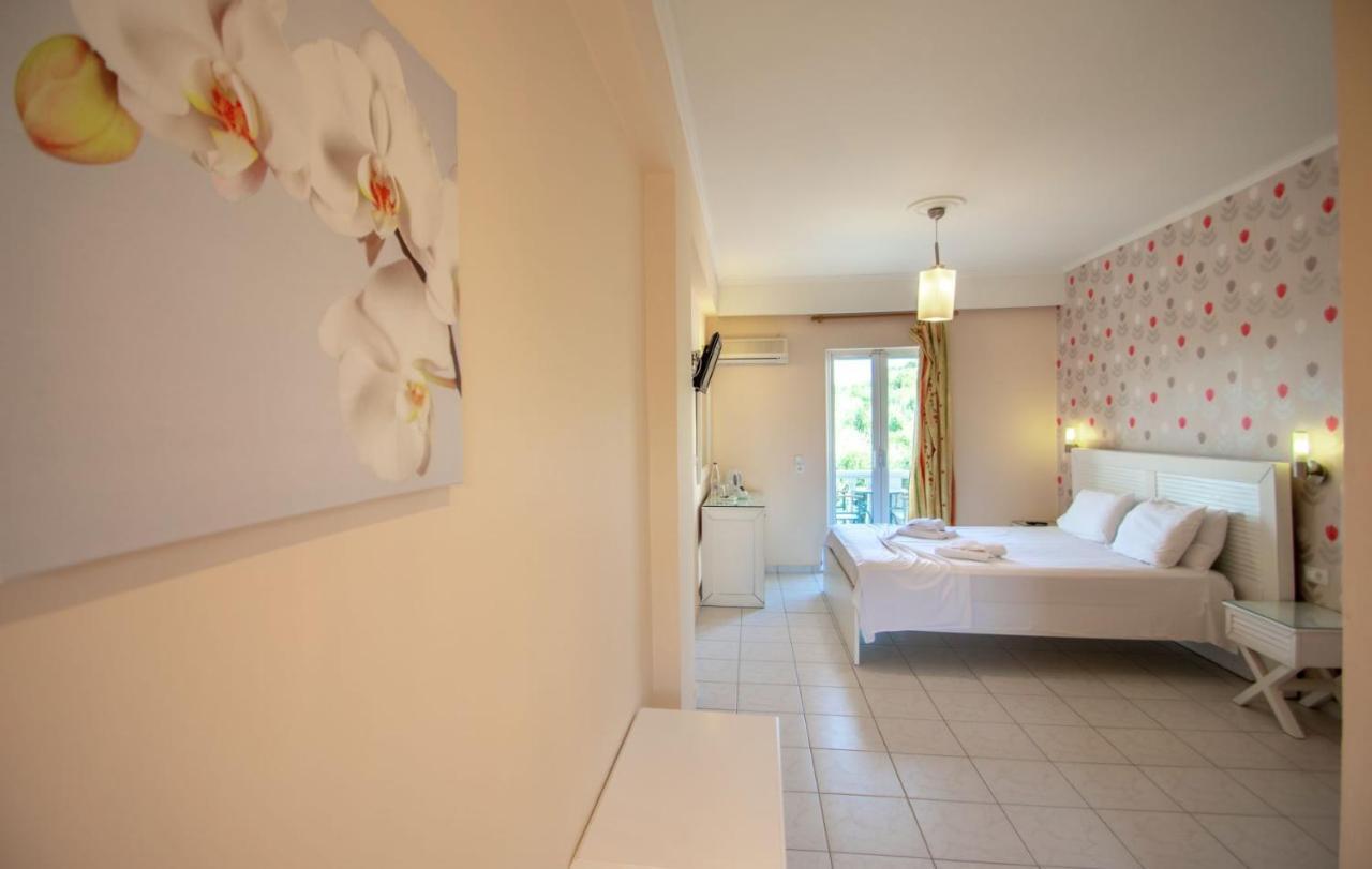 Hotel Emilia Закинтос Екстериор снимка