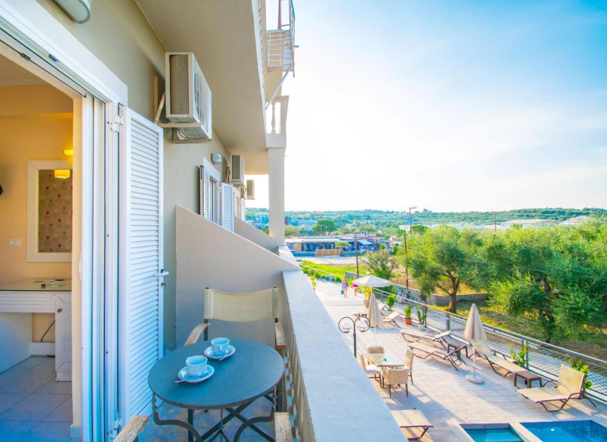 Hotel Emilia Закинтос Екстериор снимка